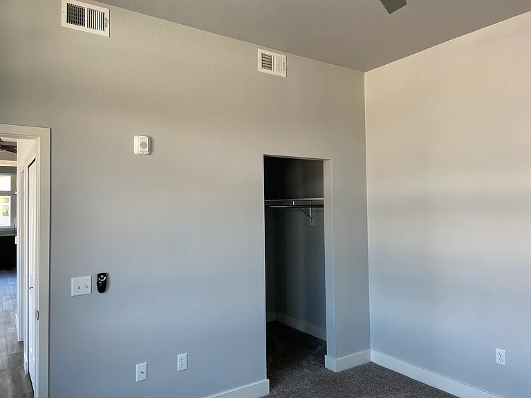 902 Blondel St #103 — Photo 9
