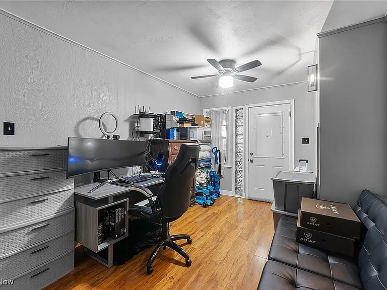 151 Park Ave — Photo 14