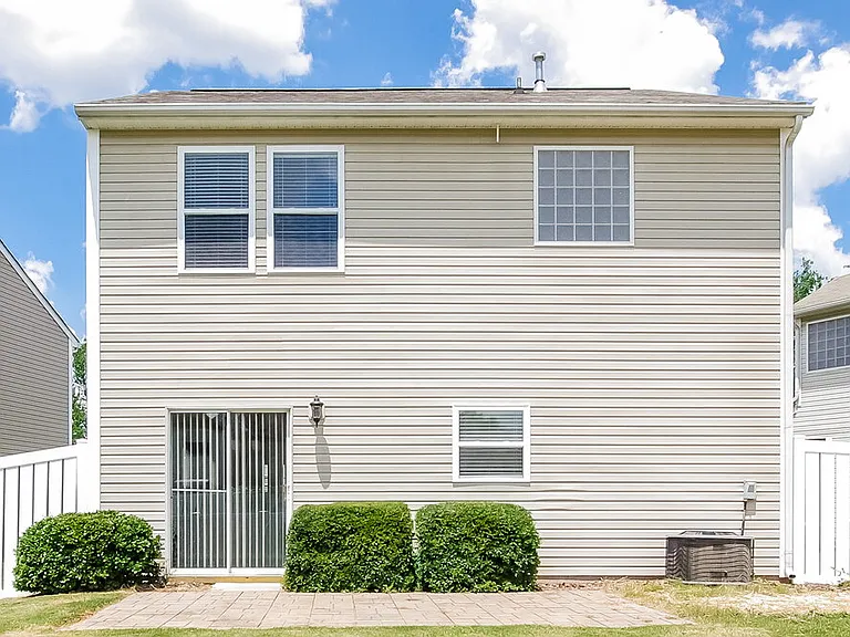 910 Willow Wind Dr — Photo 17