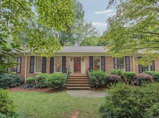 1826 Wandering Way Dr, Charlotte, NC 28226