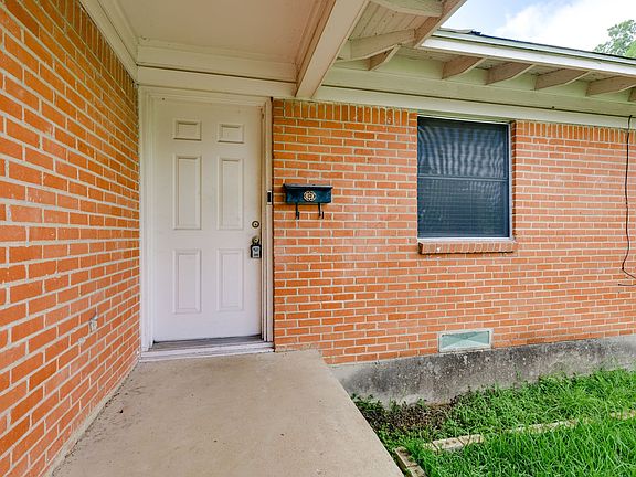 2nd image of 1750 Kirkwood Dr