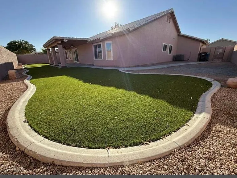 6824 Little Brook St — Photo 2