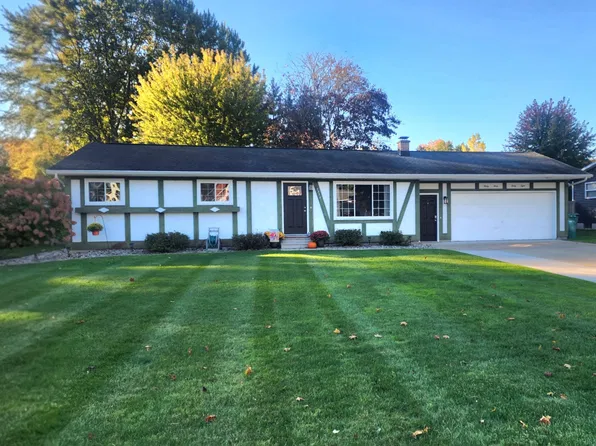 3338 W Douglas Dr, Bay City, MI 48706