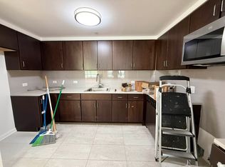 325 E 25th St APT 406, New York, NY 10010