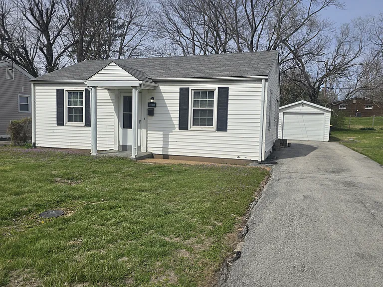 9113 Kathlyn Dr — Photo 3