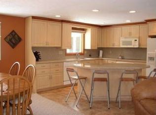 8331 Cooley Rd, Ravenna, OH 44266