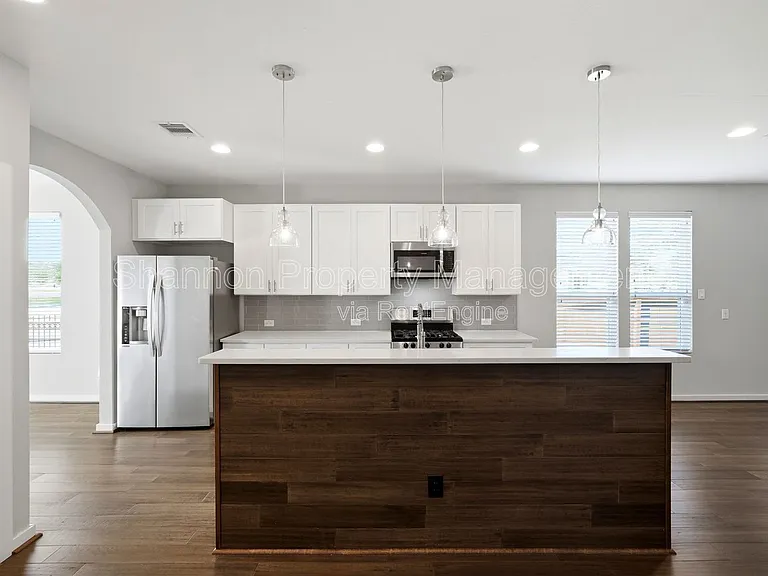 605 Dumble St — Photo 21