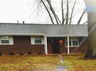 106 Glenridge Dr, Collinsville, IL