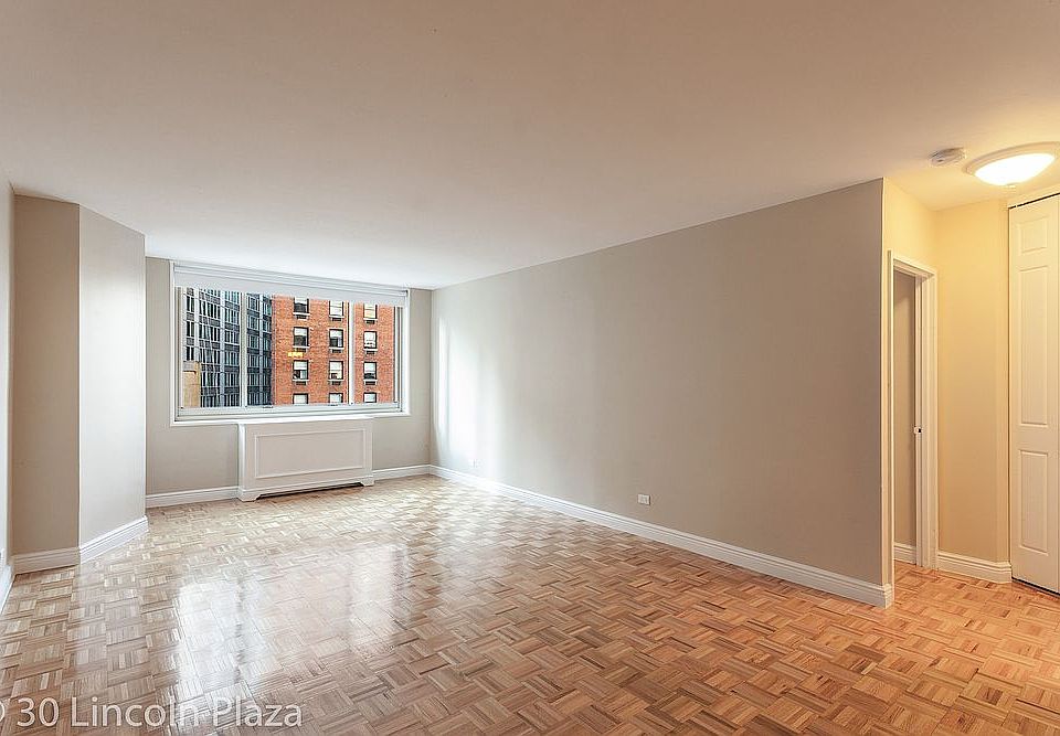 1st image of 30 W 63rd St APT 6M