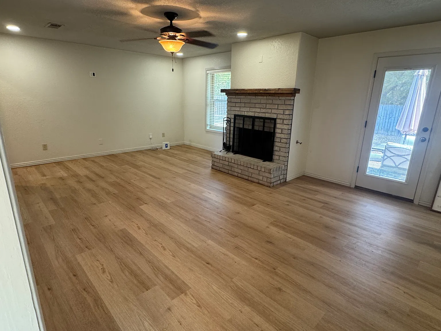 3 bed, 1635 sqft, $1,750 — Photo 2