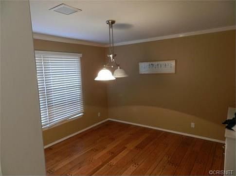 3rd image of 22714 Calvert St