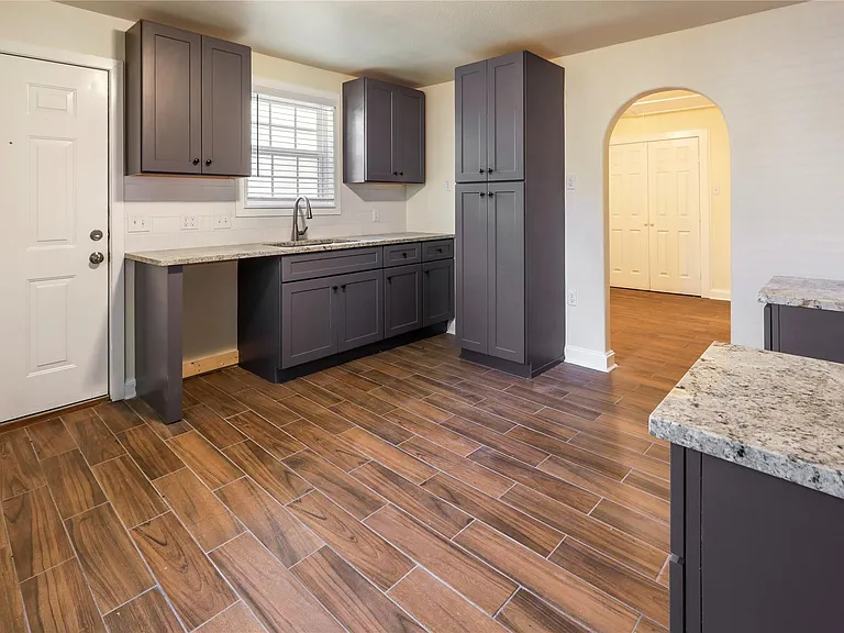 4606 Antha St — Photo 13