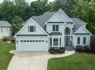 10616 Thornbury Crest Ct, Raleigh, NC 27614