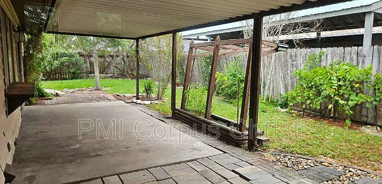 5030 Merganser Dr — Photo 33