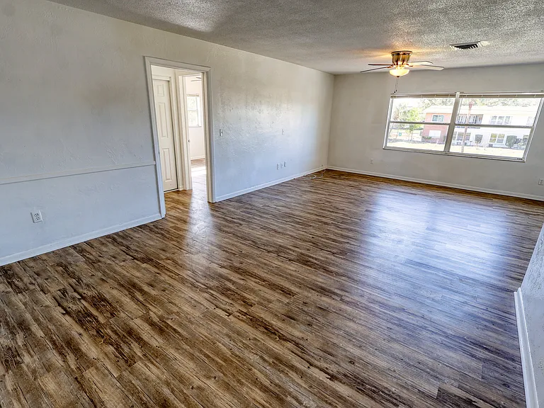 4545 Overlook Dr NE #C — Photo 14