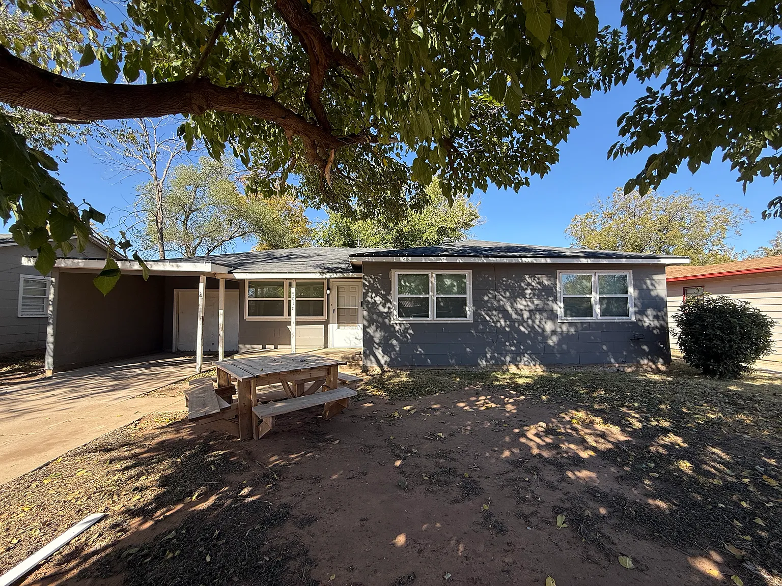 3 bed, 1207 sqft, $1,200 — Photo 2
