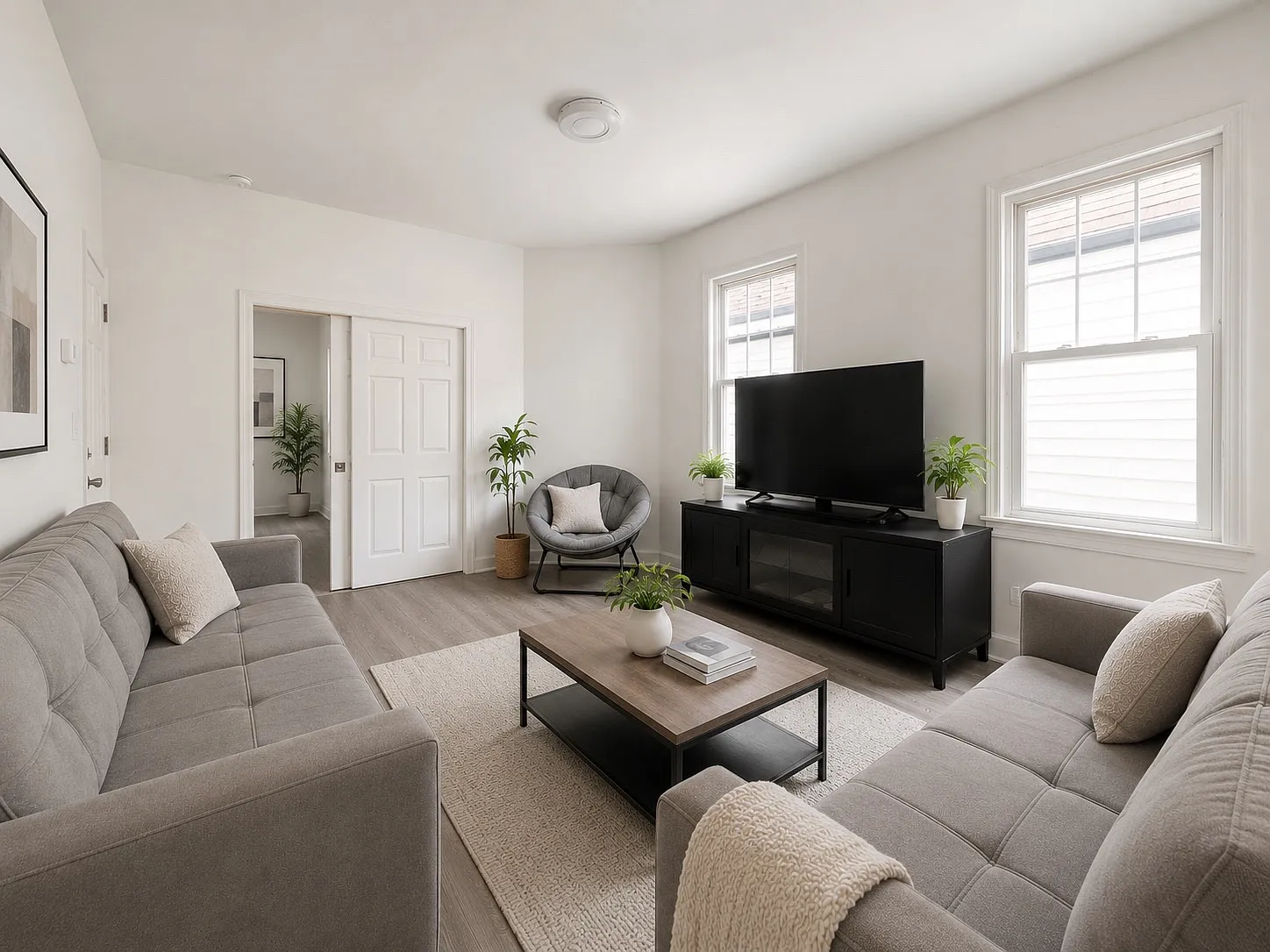 3 bed, $2,700 — Photo 2