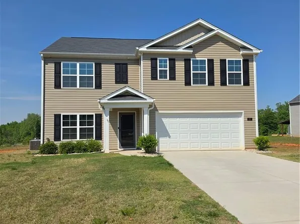221 Culloden Dr, Mocksville, NC 27028