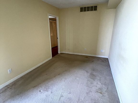 2nd image of 65 Harbour Sq #2205