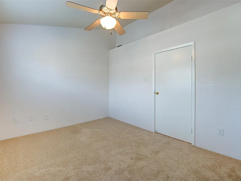 2002 Gentryside Dr #117 — Photo 23
