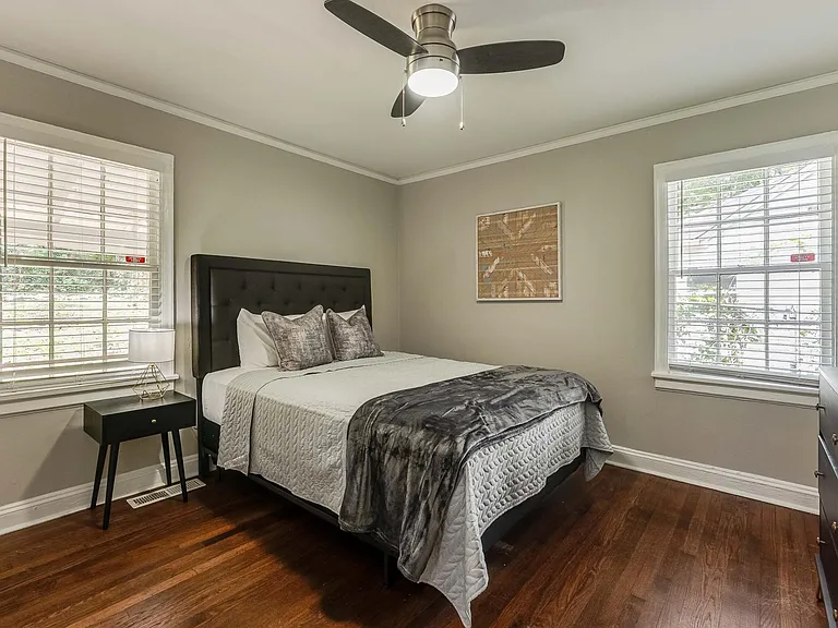 1043 Faith Ave SE — Photo 14