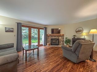 2419 Willowood Dr UNIT A, Waukesha, WI 53188