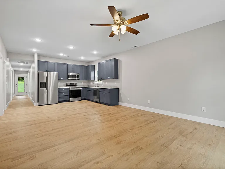 112 Bedrock Rd #B — Photo 2