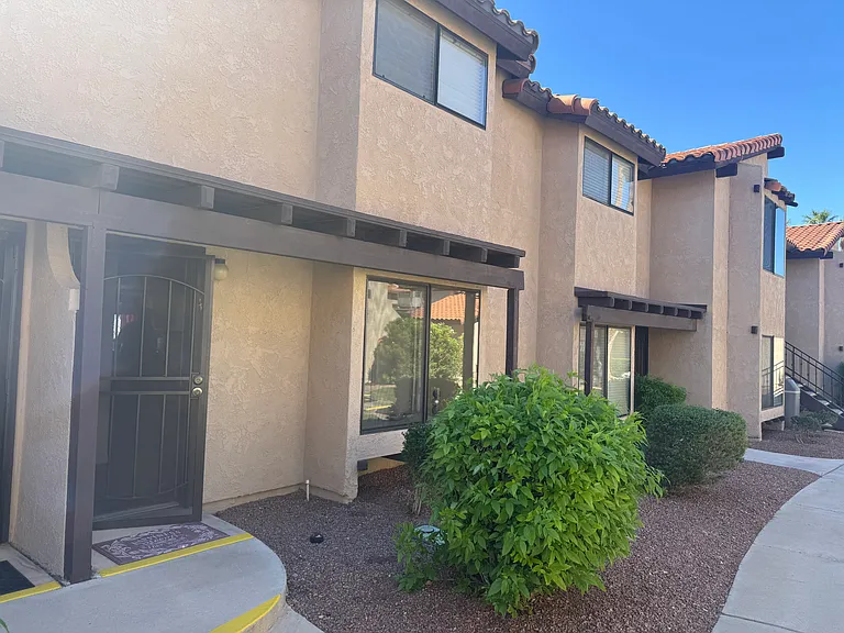 201 Riverfront Dr #4 — Photo 17