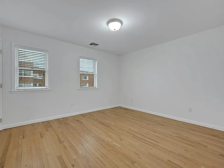 65 Halstead Ave #C — Photo 23
