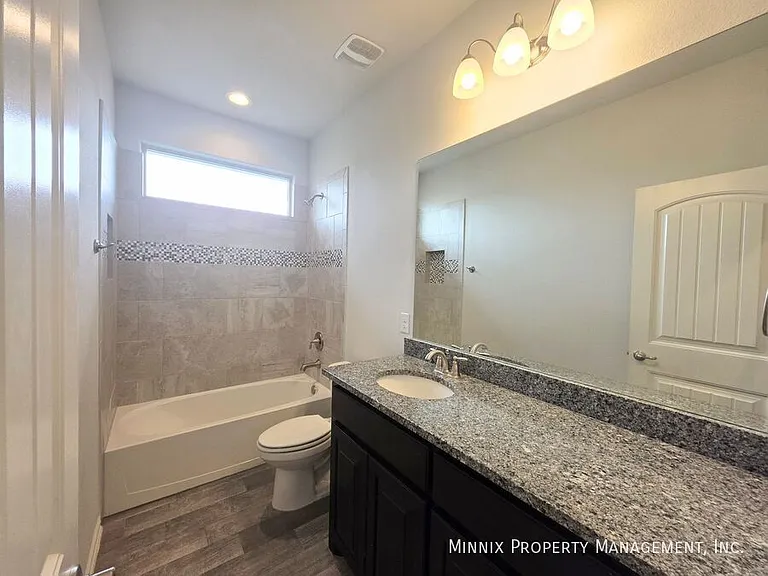 1219 Pavilion Pkwy — Photo 8