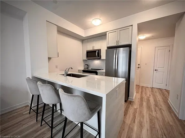 460 Dundas St E #709, Hamilton, ON L8B 2A5