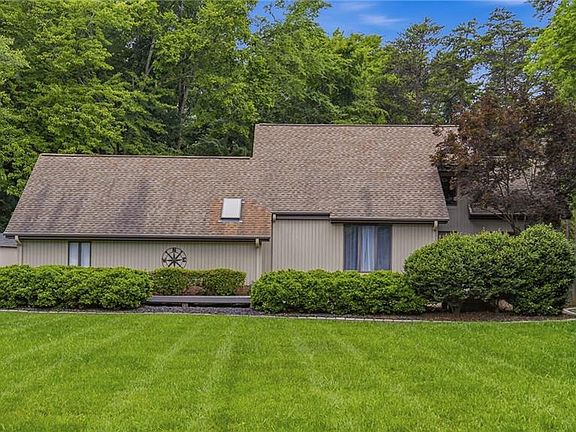 2nd image of 3611 Huntingridge Dr