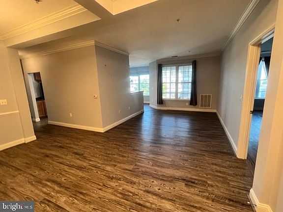 5th image of 4808 Mantlewood Way Unit 204