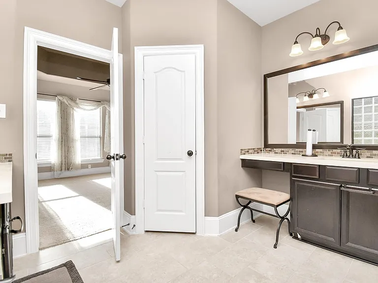 14811 Diane Manor Ln — Photo 29