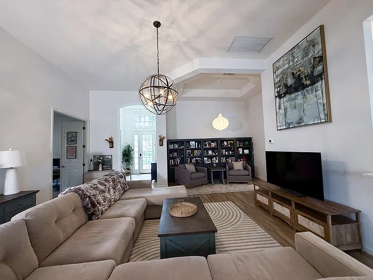 7829 Founders Cir — Photo 11
