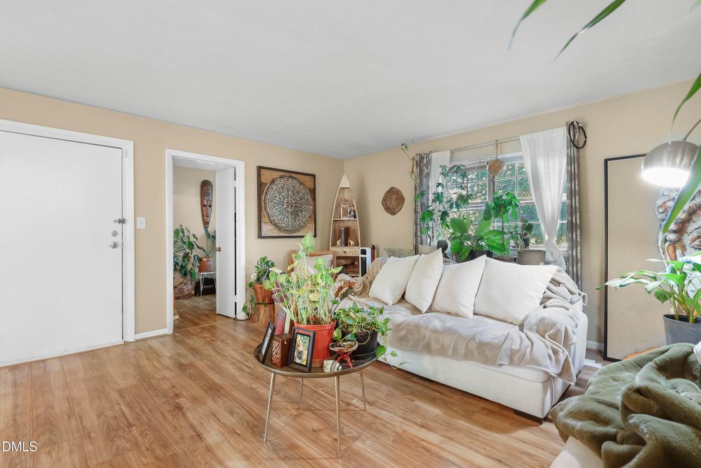 1217 Manassas Ct APT G, Raleigh, NC - View 4