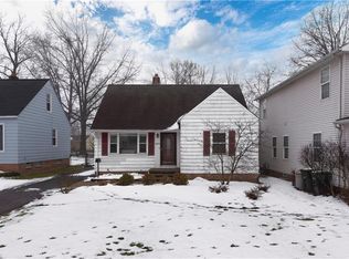 5674 Shawnee Dr, Lyndhurst, OH 44124