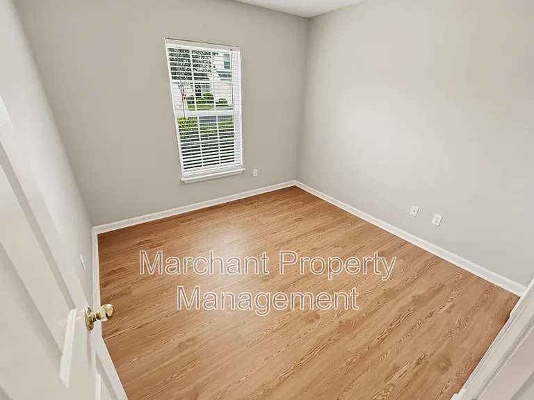 776 Waterbrook Ln — Photo 37