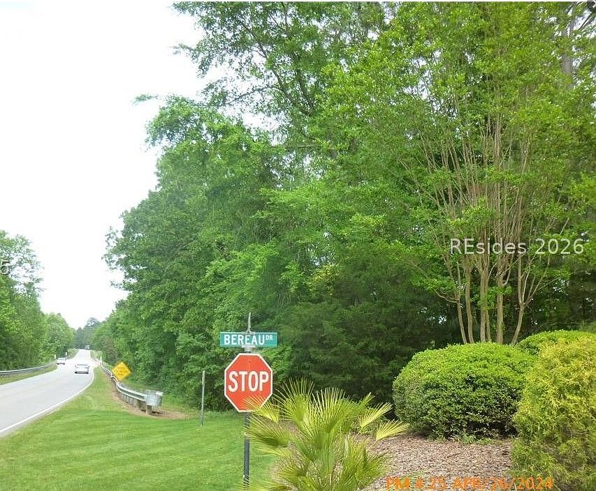 1st image of 2 Bereau Dr