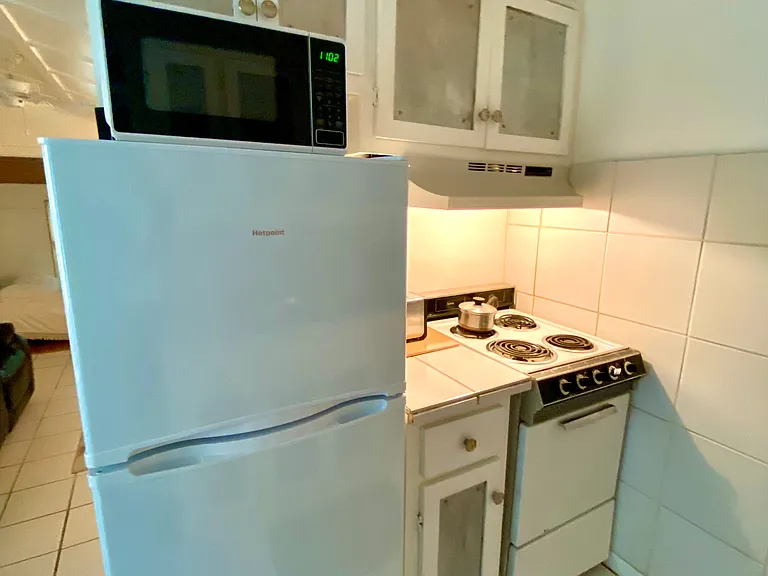 117 N Jane St #101 — Photo 9