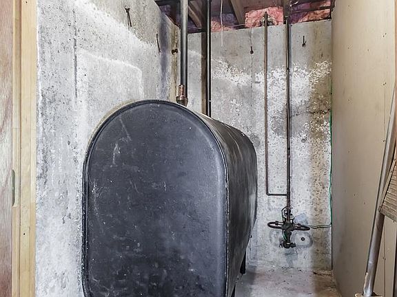 4th image of 11 Pacific Boulevard