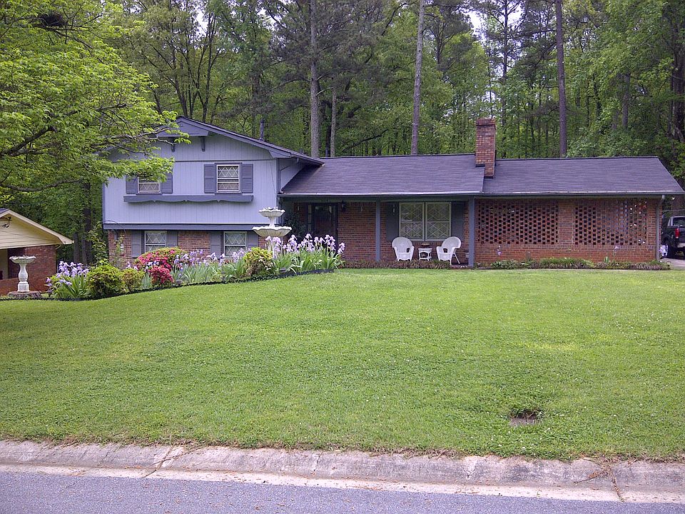 1st image of 3314 Wildwood Dr SW