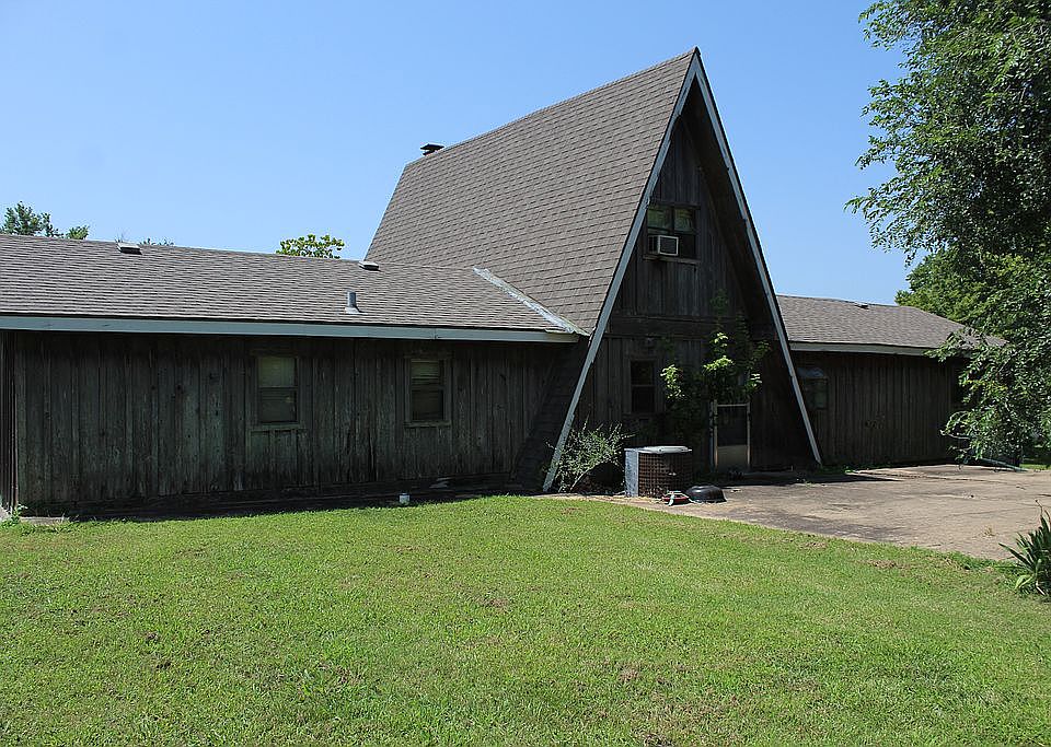 1st image of 2990 Yorman Rd