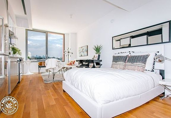 4th image of 123 Melrose St #8D
