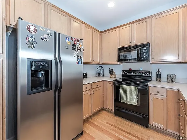 11335 Dundarrach Ln — Photo 5