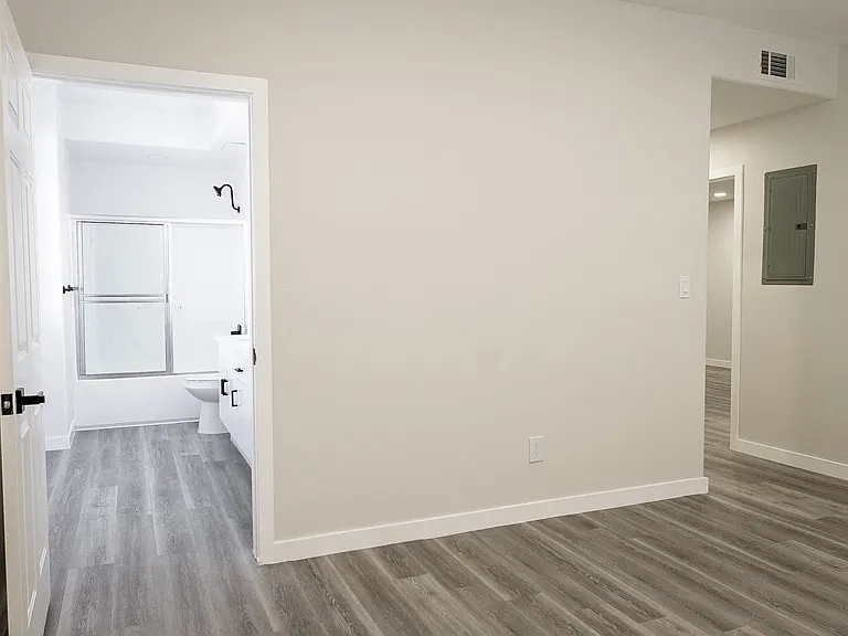 2820 Sawtelle Blvd — Photo 105