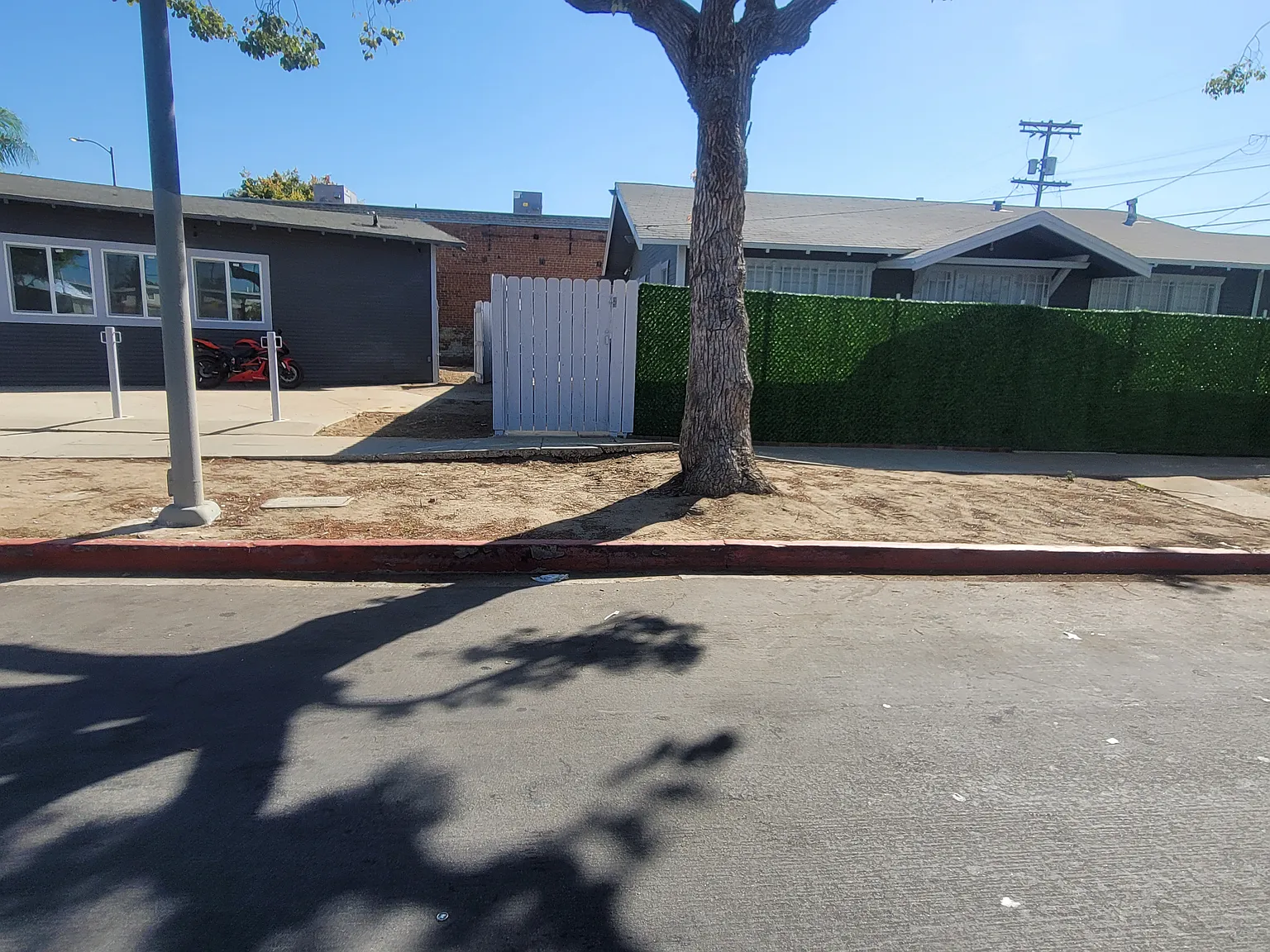 3 bed, 1300 sqft, $3,500 — Photo 2