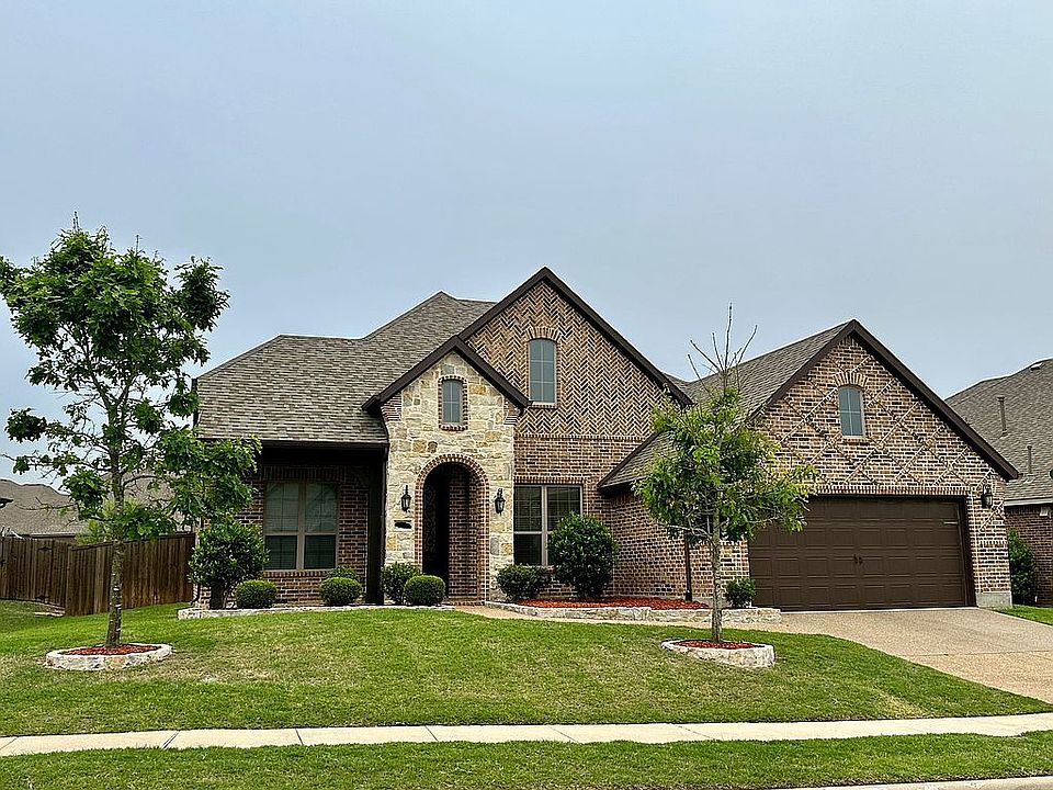 1st image of 144 Stevenson Dr