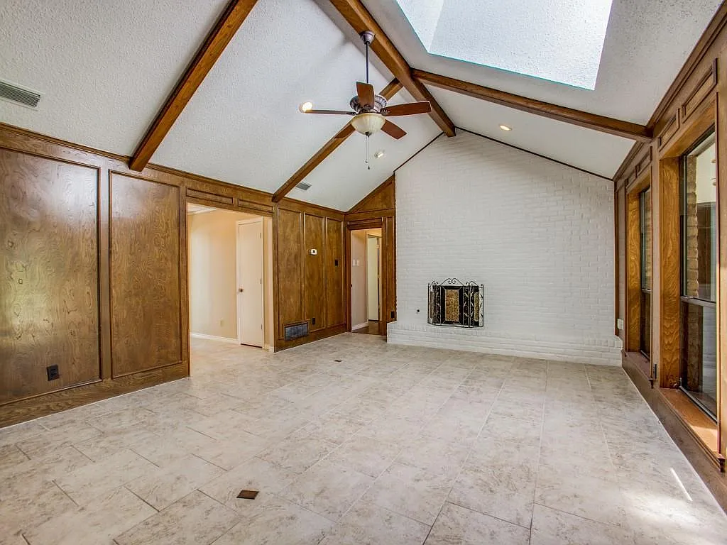 3 bed, 2351 sqft, $2,500 — Photo 3