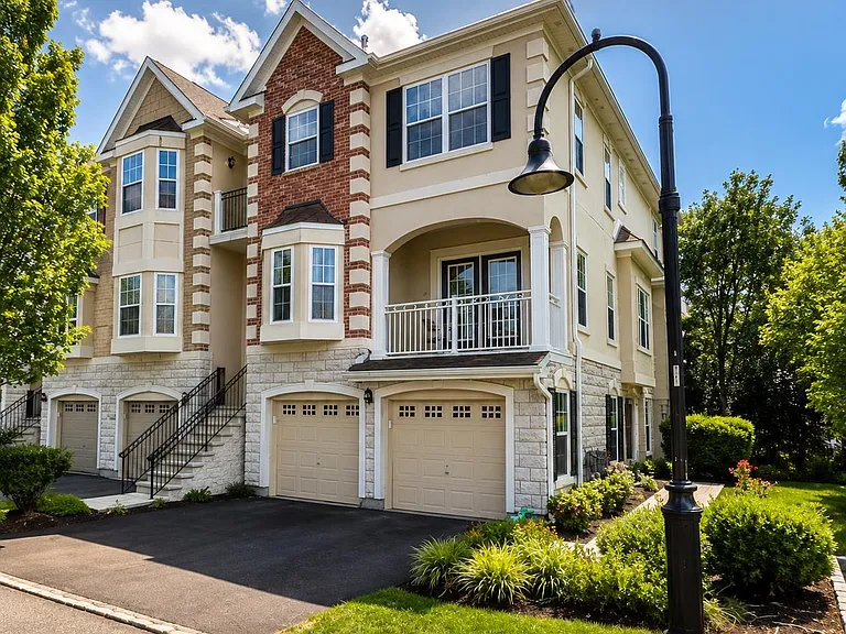 73 Osprey Ct — Photo 1